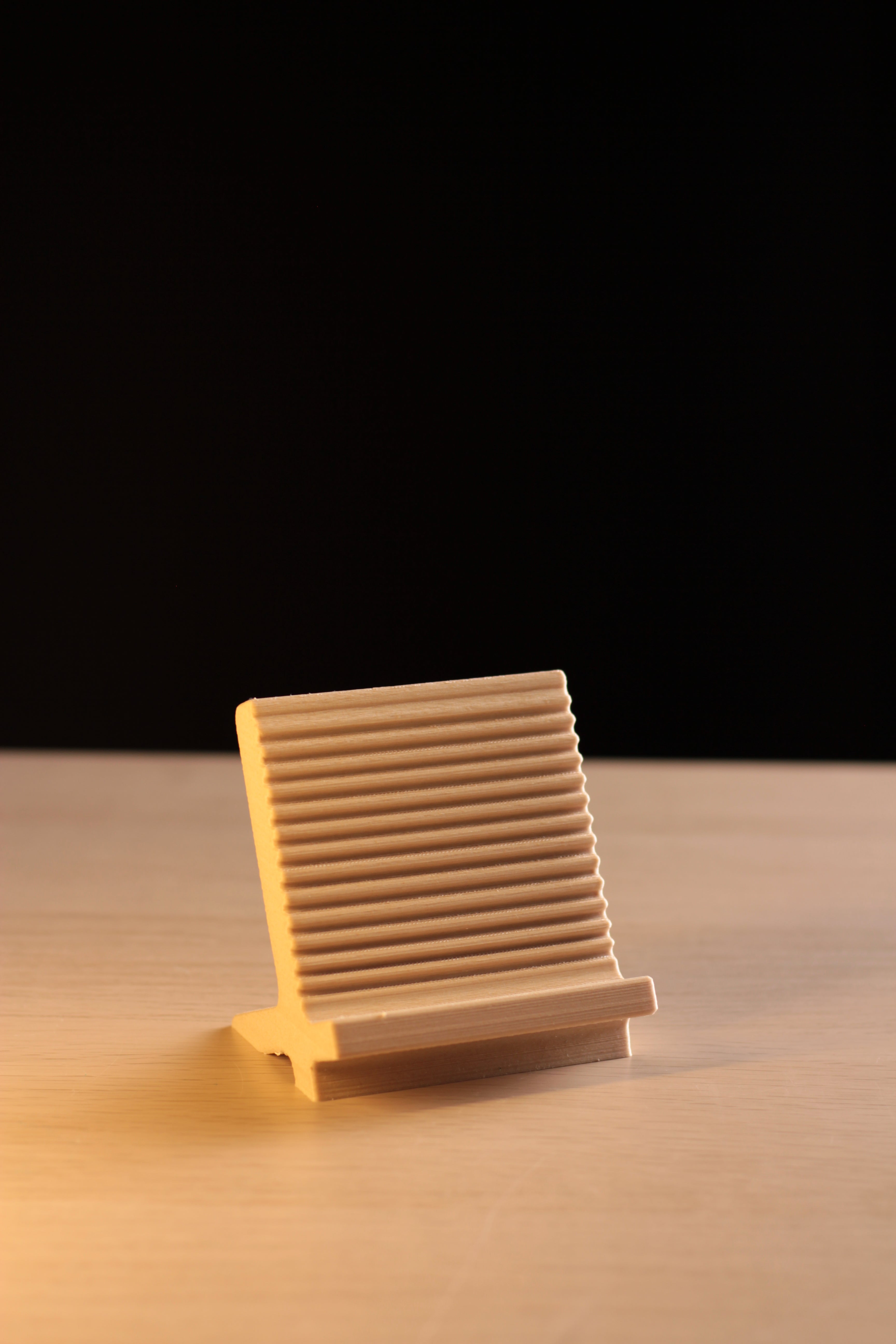 3D Printed Striped design smartphone holder